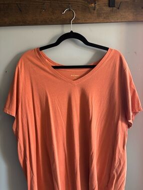 Old Navy Coral Short-Sleeve V-Neck Tee